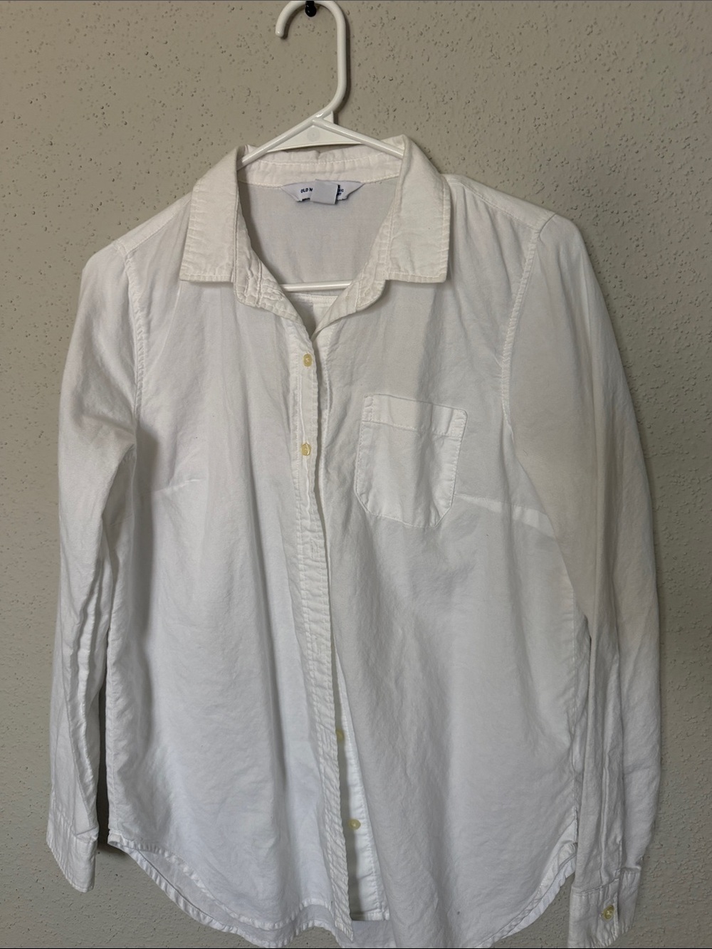 Old Navy White Men's Long-Sleeve Button-Down Shirt